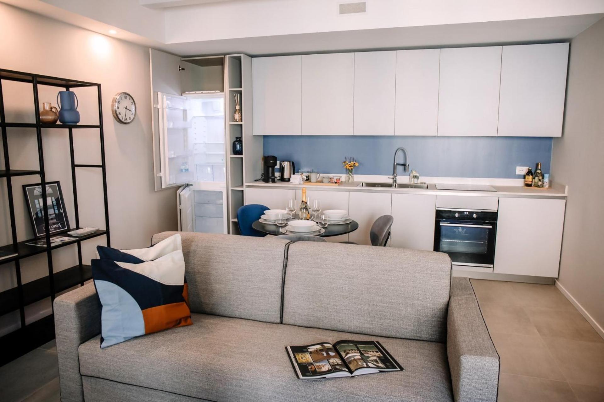 Elegant Beige Apartment - 5 Minutes From The Lake Como Exteriör bild