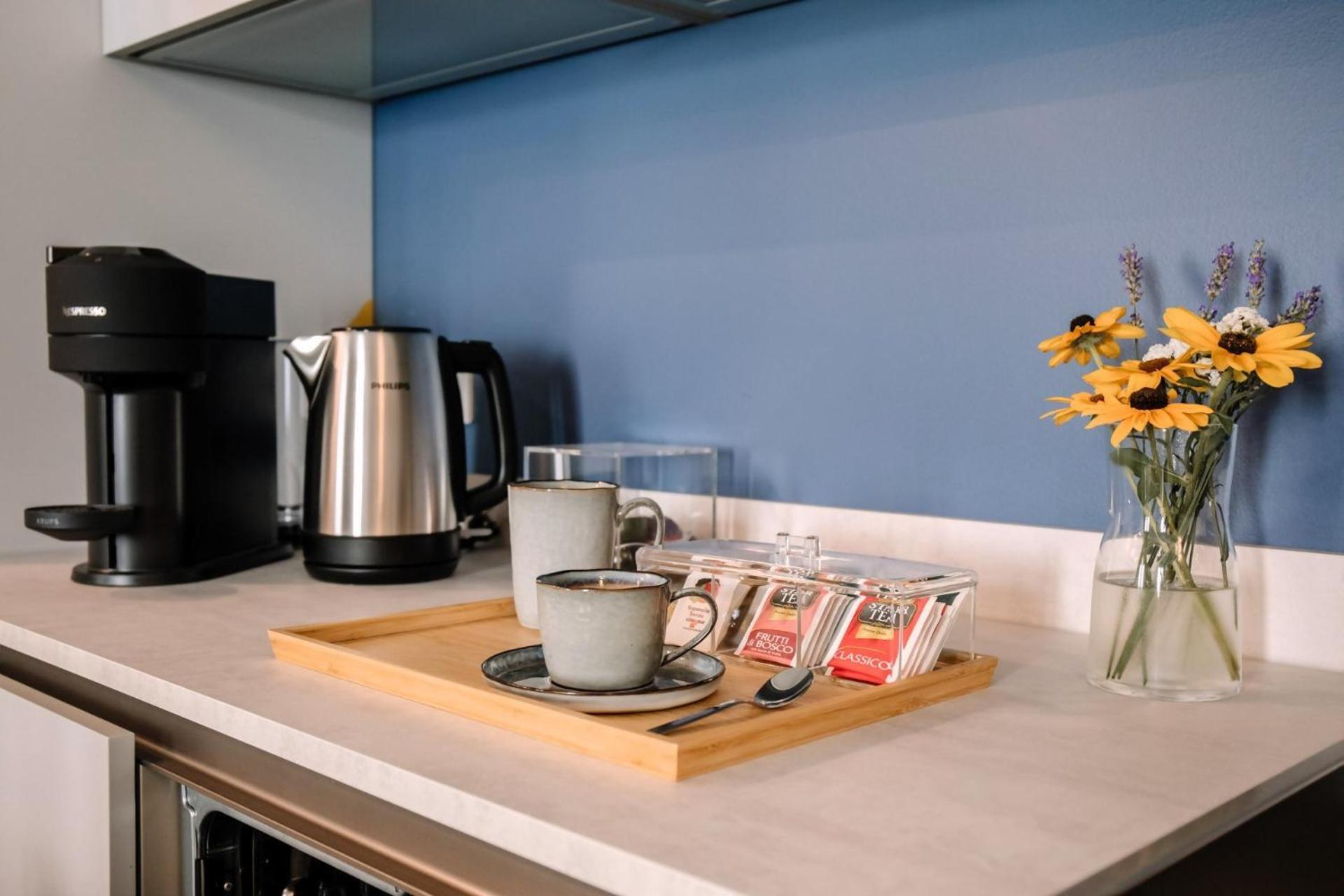 Elegant Beige Apartment - 5 Minutes From The Lake Como Exteriör bild